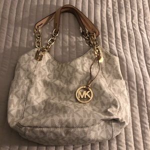 Michael Kors purse